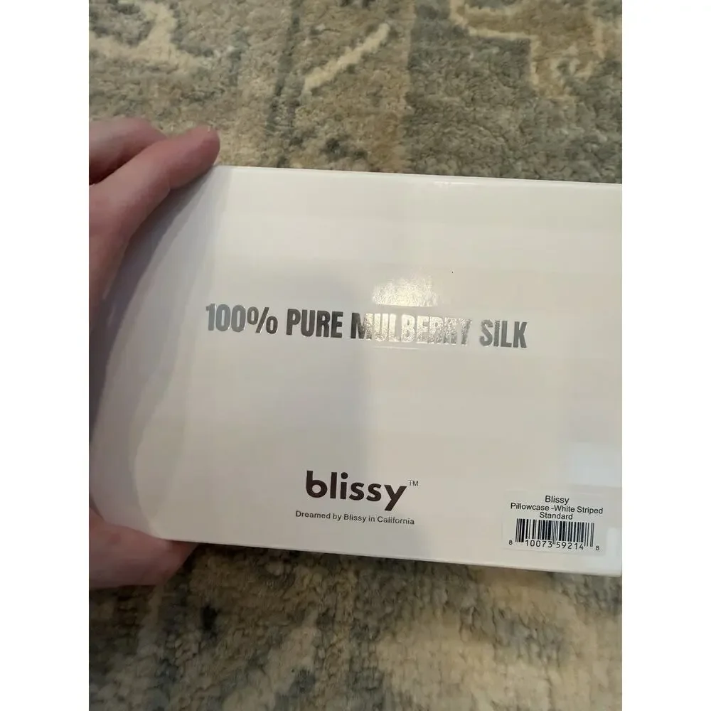 Blissy 22 Momme White Stripe Standard Silk Pillowcase Zipper Closure NIB